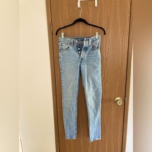 Levi’s 501 Skinny Jeans